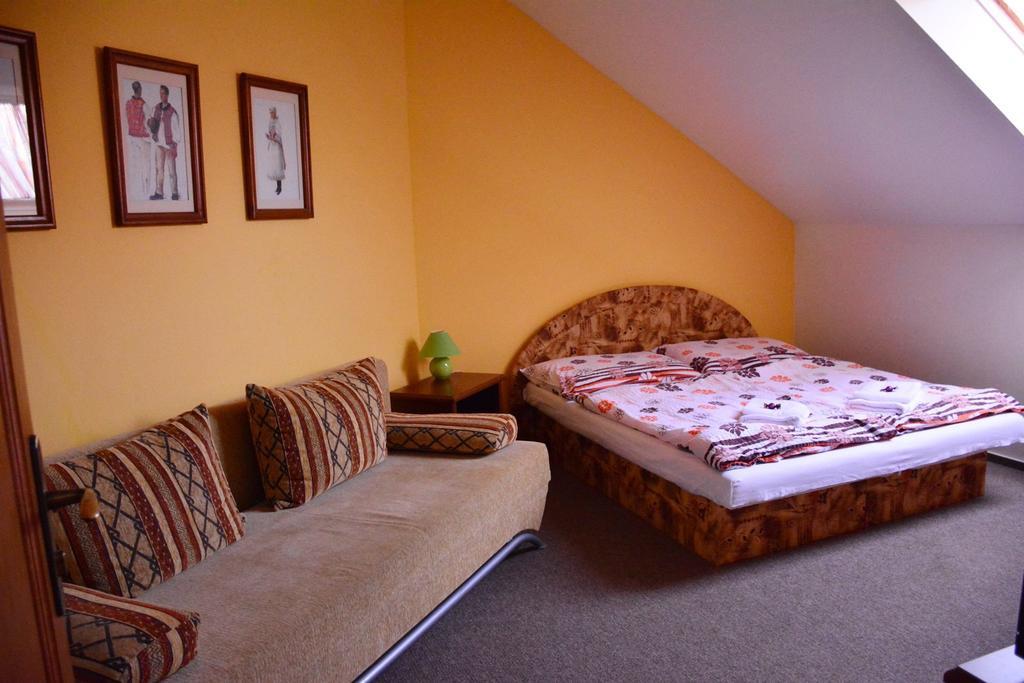 Guest House Penzion Milka Smizany Room photo